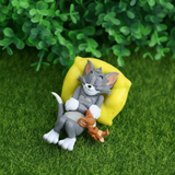 AutoBizarre Car Dashboard Accessories Sleeping Cat & Mouse Tom & Jerry Figurines Toys Gift Showpiece Desk Decoration Car Interior Decoration