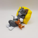 AutoBizarre Car Dashboard Accessories Sleeping Cat & Mouse Tom & Jerry Figurines Toys Gift Showpiece Desk Decoration Car Interior Decoration
